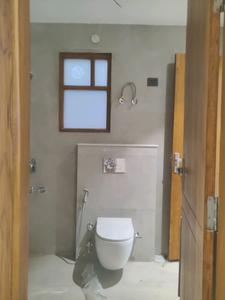 Common Bathroom Image of 2700 Sq.ft 4 BHK Builder Floor for rent in Priyank Reality , Sector 37 Faridabad for Rs. 38000