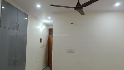 Bedroom Image of 390 Sq.ft 1 BHK Builder Floor for sale in Dwarka Mor New Delhi for Rs. 1600000