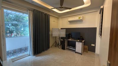Bedroom Image of 1500 Sq.ft 4 BHK Builder Floor for sale in Vasundhara Ghaziabad for Rs. 19500000