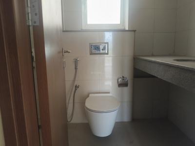 Image of 1545 Sq.ft 3 BHK Apartment / Flat for rent in Godrej Woods, Sector 43, Noida for Rs. 75000