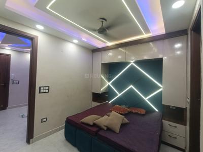 Bedroom Image of 380 Sq.ft 1 BHK Builder Floor for rent in Dwarka Mor New Delhi for Rs. 12000