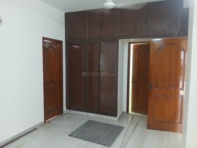 Bedroom Image of 1100 Sq.ft 2 BHK Builder Floor for rent in Palavakkam, Sholinganallur Chennai for Rs. 32000