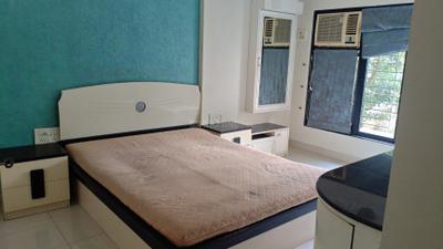 Bedroom Image of 900 Sq.ft 2 BHK Apartment / Flat for rent in Vile Parle East Mumbai for Rs. 78000