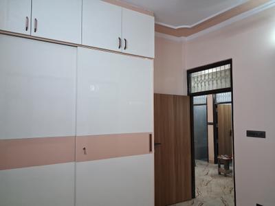 Bedroom Image of 900 Sq.ft 2 BHK Builder Floor for sale in Hari Nagar New Delhi for Rs. 8000000