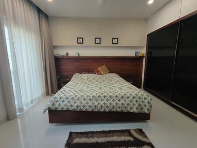 Bedroom Image of 5805 Sq.ft 5 BHK Independent House for sale in Thaltej Ahmedabad for Rs. 60000000