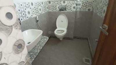 Image of 1150 Sq.ft 2 BHK Apartment / Flat for rent in Pandeypur, Varanasi for Rs. 20000