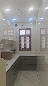 Kitchen Image of 720 Sq.ft 2 BHK Builder Floor for sale in Mukherjee Nagar New Delhi for Rs. 11500000