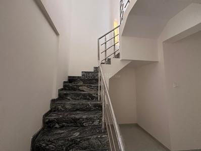 Image of 650 Sq.ft 1 BHK Apartment / Flat for sale in Oxford Navrang Oasis, Goregaon West, Mumbai for Rs. 12400000