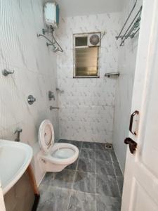 Bathroom Image of 1200 Sq.ft 3 BHK Apartment / Flat for rent in Shree Sai Water Crest, Ambegaon Budruk Pune for Rs. 25000