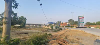Image of 1350000 Sq.ft Residential Plot / Land for sale in Sarojini Nagar, Lucknow for Rs. 400000000