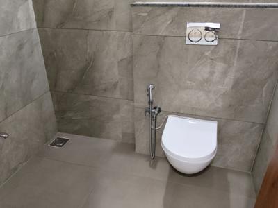 Common Bathroom Image of 750 Sq.ft 2 BHK Apartment / Flat for sale in Kavisha Panorama, Bopal Ahmedabad for Rs. 6000000