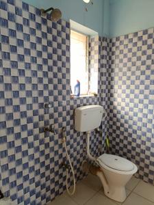 Bathroom Image of 1400 Sq.ft 3 BHK Builder Floor for sale in Bansdroni Kolkata for Rs. 6200000