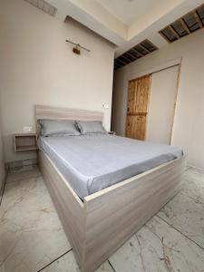 Bedroom Image of 3000 Sq.ft 6 BHK Independent House for sale in Sector 122 Noida for Rs. 80000000