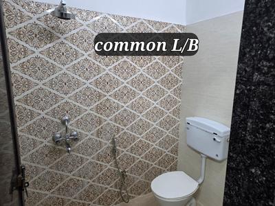 Bathroom Image of 1100 Sq.ft 2 BHK Independent House for rent in Shankar Nagar Raipur for Rs. 25000