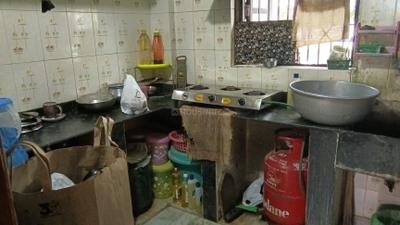 Kitchen Image of 960 Sq.ft 2 BHK Apartment / Flat for sale in Jadavpur Kolkata for Rs. 5000000