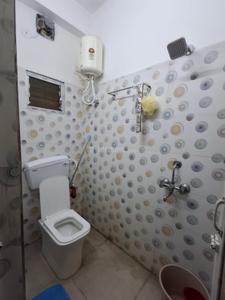 Image of 300 Sq.ft 1 RK Apartment / Flat for rent in Airport Gate No 2, Kolkata for Rs. 12500