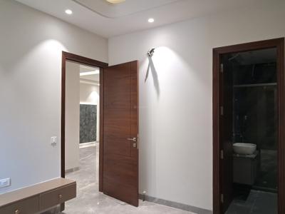 Bedroom Image of 1800 Sq.ft 3 BHK Builder Floor for sale in Paschim Vihar New Delhi for Rs. 36000000
