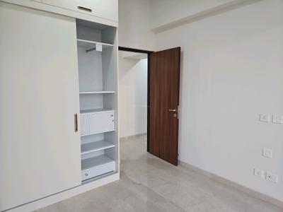 Bedroom Image of 1000 Sq.ft 2 BHK Apartment / Flat for rent in Piramal Mahalaxmi South Tower, Worli Mumbai for Rs. 180000