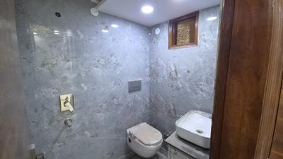 Image of 720 Sq.ft 2 BHK Builder Floor for sale in Mukherjee Nagar, New Delhi for Rs. 8700000