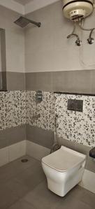 Bathroom Image of 2200 Sq.ft 3 BHK Builder Floor for rent in Sector 46 Gurgaon for Rs. 55000