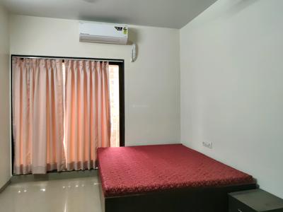 Bedroom Image of 2100 Sq.ft 4 BHK Apartment / Flat for sale in Dosti The Majesta, Thane West Thane for Rs. 43000000
