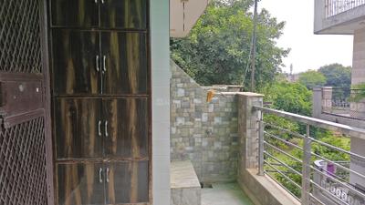 Balcony Image of 800 Sq.ft 1 BHK Apartment / Flat for rent in Paschim Vihar New Delhi for Rs. 12314