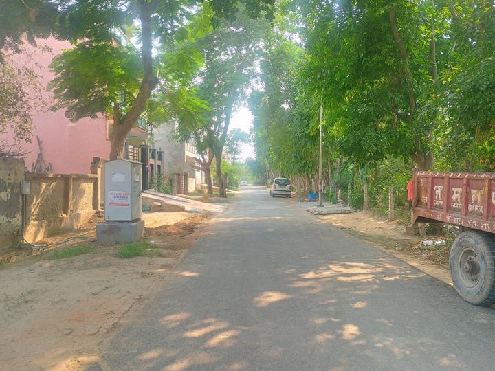 Sector Xu 1 Greater Noida Main Image 1