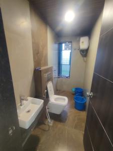 Bathroom Image of 1600 Sq.ft 3 BHK Apartment / Flat for rent in Omkar Nagar Nagpur for Rs. 28000