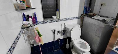 Image of 850 Sq.ft 2 BHK Apartment / Flat for sale in Andheri West, Mumbai for Rs. 37000000