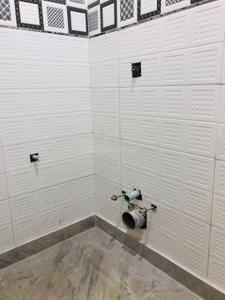 Bathroom Image of 650 Sq.ft 2 BHK Builder Floor for sale in Sector 3 Rohini New Delhi for Rs. 6800000