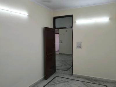 Bedroom Image of 540 Sq.ft 2 BHK Builder Floor for rent in Ramesh Nagar New Delhi for Rs. 28000