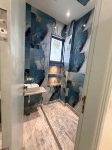 Bathroom Image of 1350 Sq.ft 3 BHK Builder Floor for rent in Ashok Vihar New Delhi for Rs. 70000