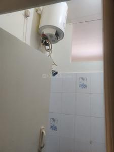 Bathroom Image of 700 Sq.ft 2 BHK Apartment / Flat for rent in Mahadevapura Bengaluru for Rs. 27000