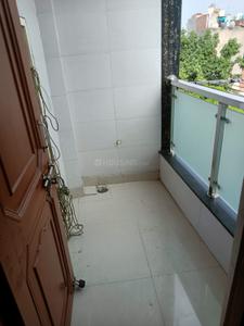Balcony Image of 800 Sq.ft 2 BHK Builder Floor for rent in Preet Vihar New Delhi for Rs. 17000