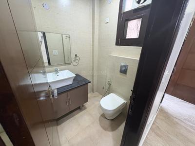 Image of 2000 Sq.ft 3 BHK Builder Floor for rent in Kirti Nagar, New Delhi for Rs. 65000