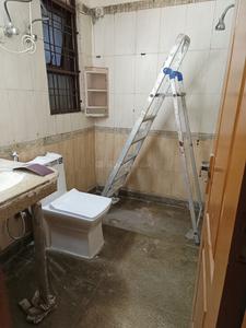 Bathroom Image of 3000 Sq.ft 3 BHK Builder Floor for sale in Ansal C1 - Block, Palam Vihar Gurgaon for Rs. 22500000