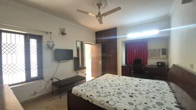 Bedroom Image of 1750 Sq.ft 3 BHK Apartment / Flat for rent in Vasant Kunj New Delhi for Rs. 95000