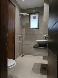 Common Bathroom Image of 2200 Sq.ft 5 BHK Builder Floor for sale in Indirapuram Ghaziabad for Rs. 36500000
