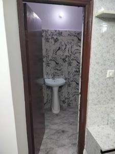 Bathroom Image of 850 Sq.ft 2 BHK Apartment / Flat for sale in Indirapuram Ghaziabad for Rs. 6200000