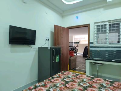 Bedroom Image of 250 Sq.ft 1 RK Apartment / Flat for rent in Kondapur Hyderabad for Rs. 17000