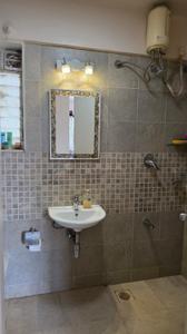 Image of 1070 Sq.ft 2.5 BHK Apartment / Flat for sale in Amanora Trendy Homes, Hadapsar, Pune for Rs. 12600000