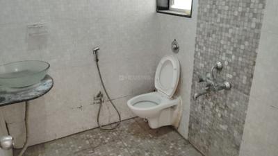 Solitaire Paradise Bathroom Two 3