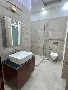 Bathroom Image of 1800 Sq.ft 3 BHK Builder Floor for sale in Green Park New Delhi for Rs. 60000000
