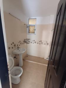 Bathroom Image of 850 Sq.ft 2.5 BHK Apartment / Flat for sale in IITL Nimbus The Hyde Park Noida Tower Y Q R, Sector 78 Noida for Rs. 12200000