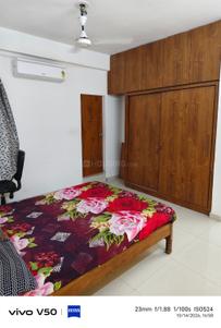 Bedroom Image of 1200 Sq.ft 3 BHK Apartment / Flat for rent in Alkapuri Vadodara for Rs. 30000