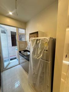 Kitchen Image of 400 Sq.ft 1 BHK Builder Floor for rent in Shastri Nagar New Delhi for Rs. 11000