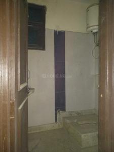 Bathroom Image of 600 Sq.ft 2 BHK Apartment / Flat for sale in Ghitorni New Delhi for Rs. 3800000