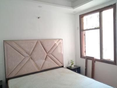 Bedroom Image of 1350 Sq.ft 3 BHK Apartment / Flat for sale in JMD Diamond Residency by JMD Construction, Sector 73 Noida for Rs. 6000000