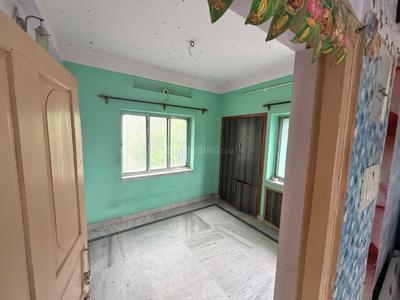 Bedroom Image of 1000 Sq.ft 4 BHK Independent House for sale in Paikpara Kolkata for Rs. 13500000