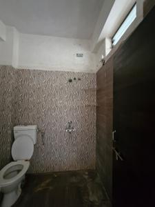 Bathroom Image of 550 Sq.ft 1 BHK Builder Floor for rent in Greater Brajeshwari Indore for Rs. 12000
